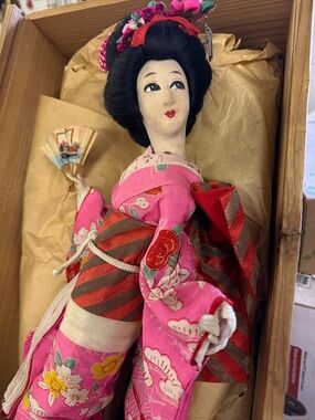 Vntg (Late 40's-Mid 50s) Hand Made, Sewn, and Painted Silk Geisha Doll